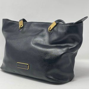 MARC BY MARC JACOBS, LIGERO TOTE IN BLACK WITH GOLD ACCENT HARDWARE